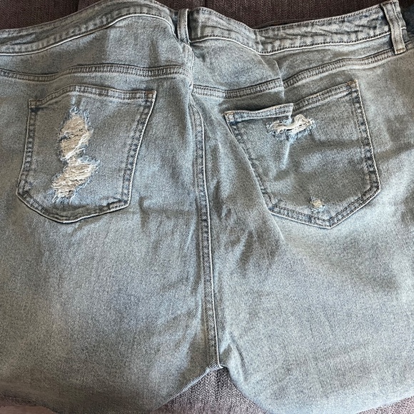3 pairs of Torrid Size 22 distressed shorts - Picture 2 of 3
